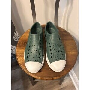 Native Shoes Jefferson Sneakers Green Shell White Toe Women’s Size 9 Men’s 7